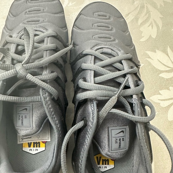 NWOB - Nike Air Vapormax Plus Cool Grey Black, size 6.5 men / 8.5 women - Picture 12 of 13